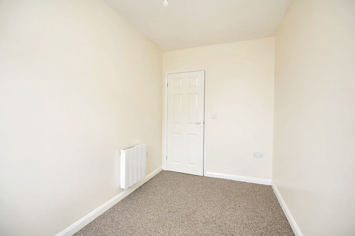 Nottingham, Nottinghamshire, NG8 3BF - Online Auctions
