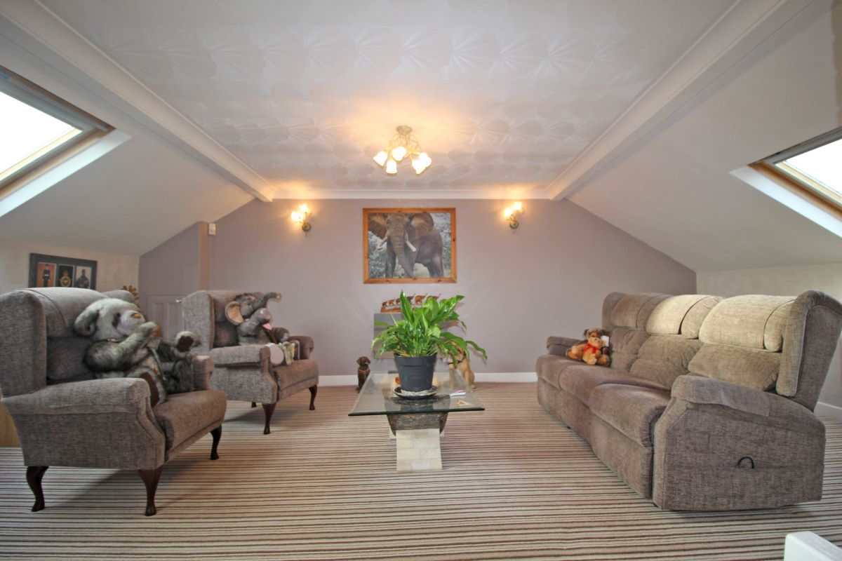 Worksop, Nottinghamshire, S80 2AU - Online Auctions