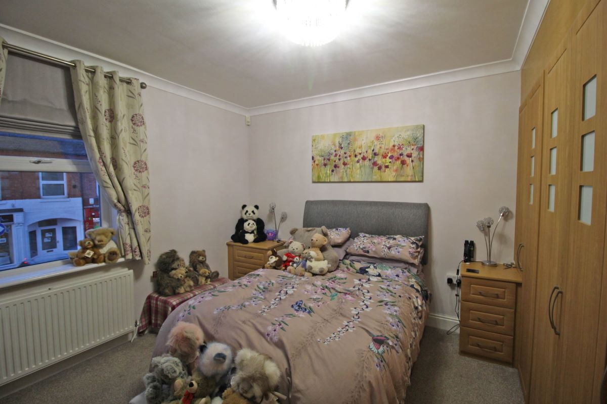 Worksop, Nottinghamshire, S80 2AU - Online Auctions
