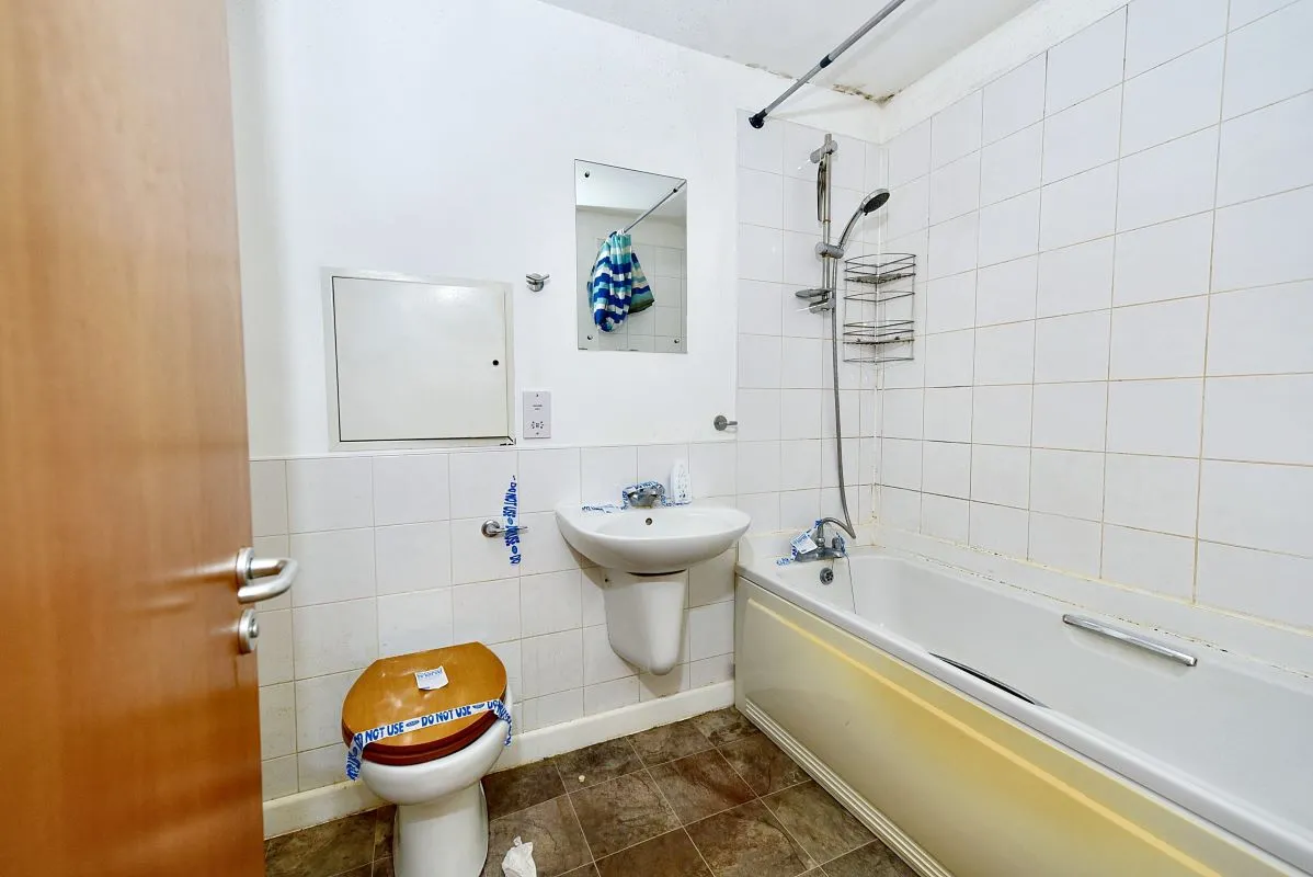 Cranbrook House, Nottingham, Nottinghamshire, NG1 1EH - Online Auctions