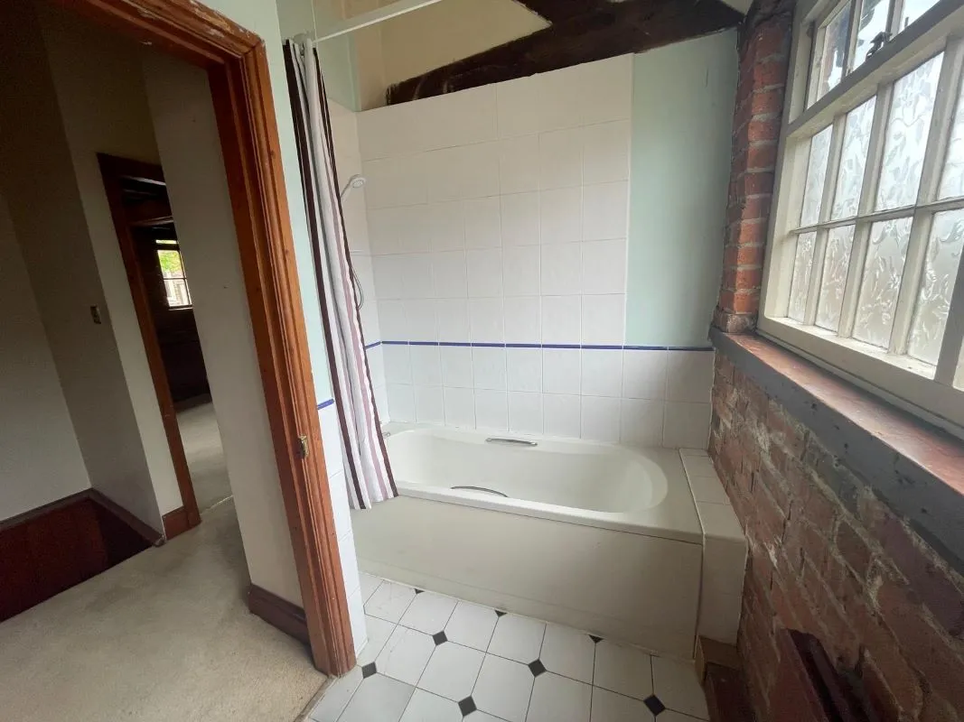 20A Town Street, Belper, Derbyshire, DE56 0TA - Online Auctions
