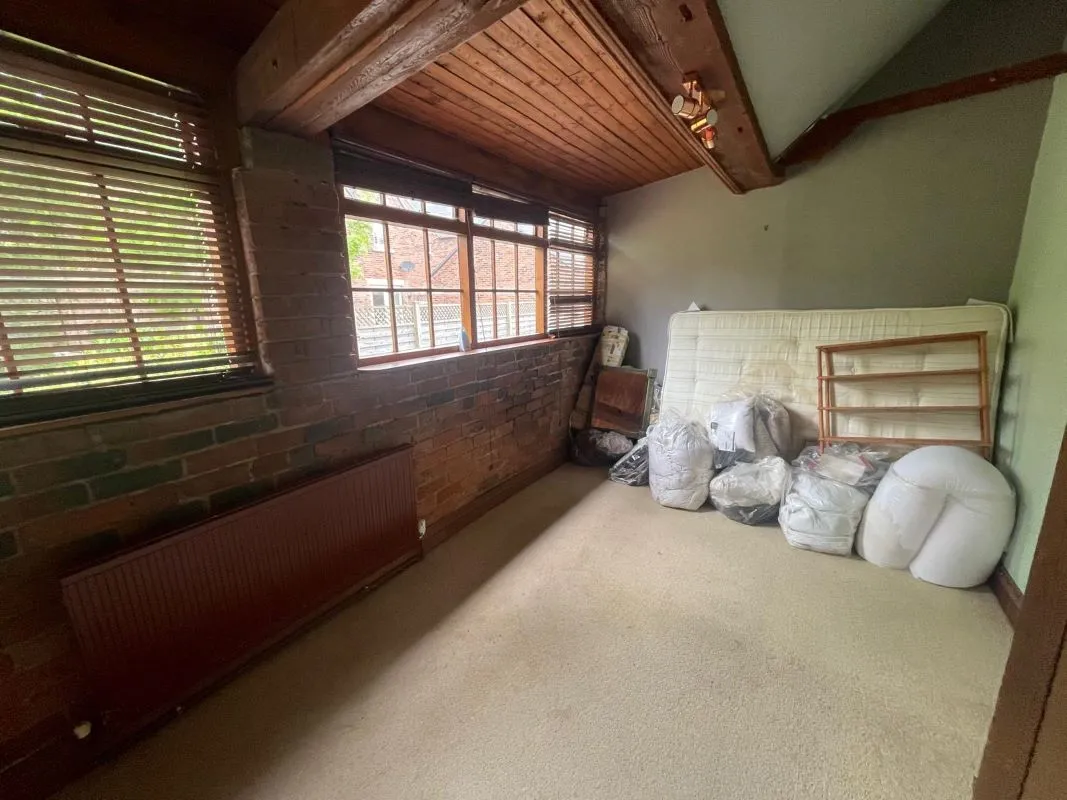 20A Town Street, Belper, Derbyshire, DE56 0TA - Online Auctions