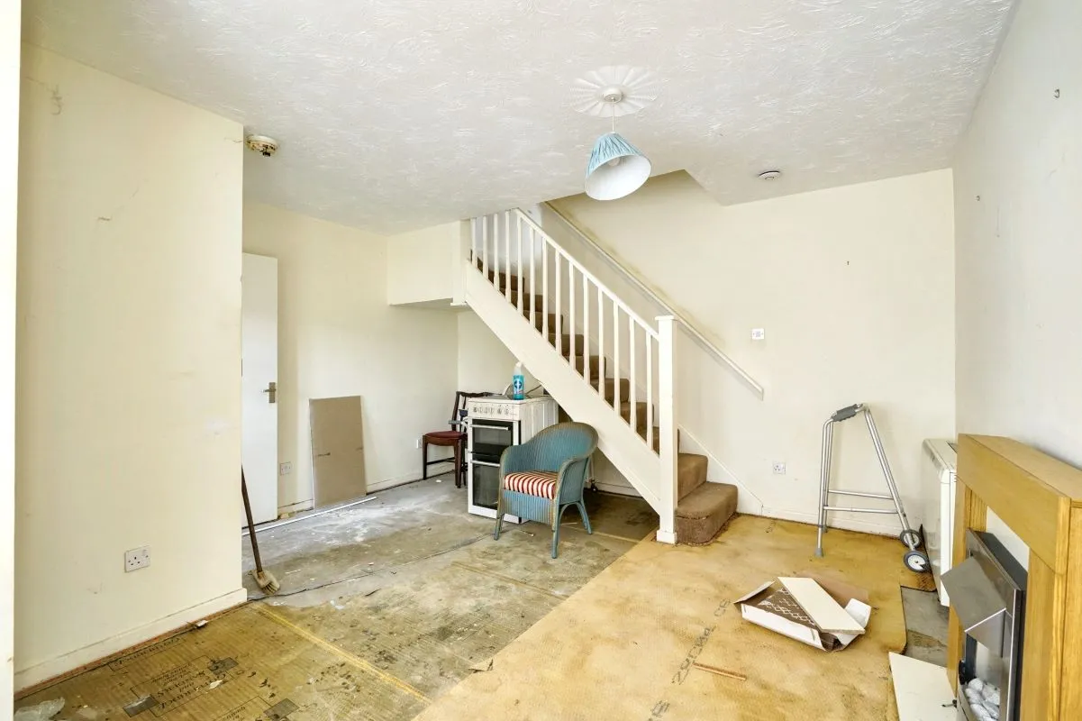 Measham, Swadlincote, Derbyshire, DE12 7JX - Online Auctions