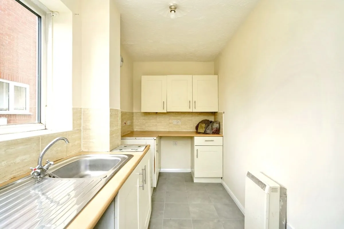 Measham, Swadlincote, Derbyshire, DE12 7JX - Online Auctions