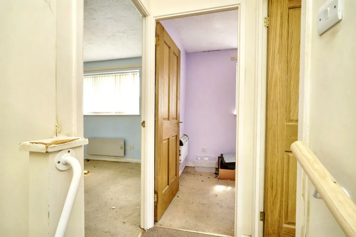 Measham, Swadlincote, Derbyshire, DE12 7JX - Online Auctions