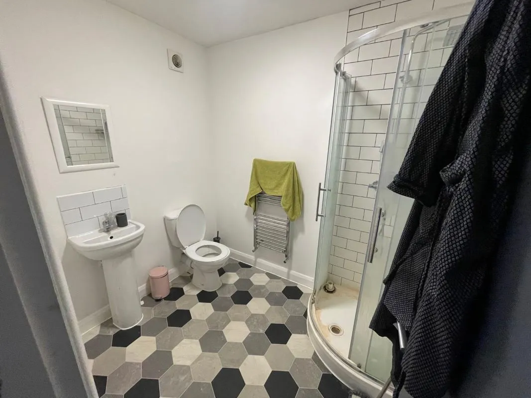 Derby, Derbyshire, DE23 8SA - Online Auctions