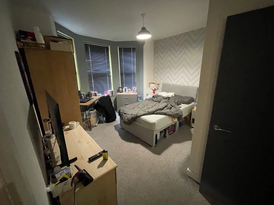 Derby, Derbyshire, DE23 8SA - Online Auctions