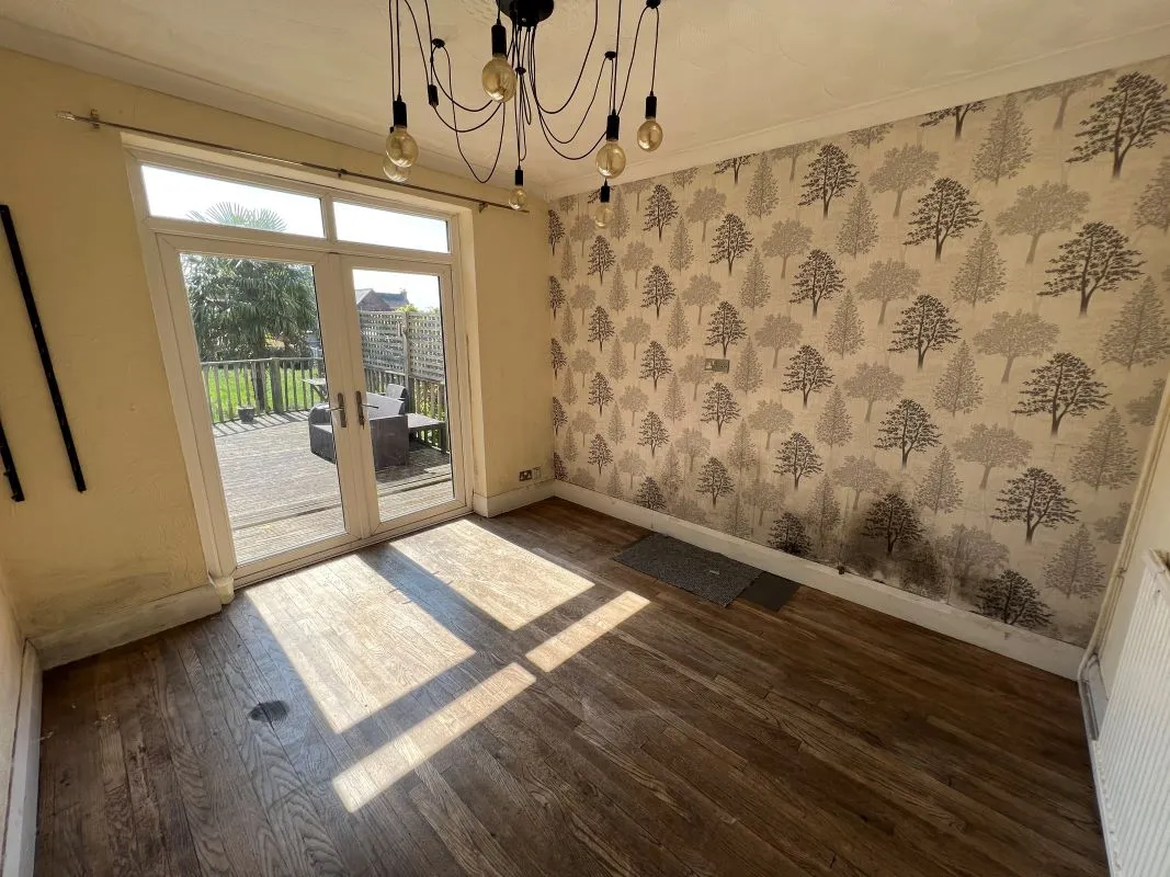 Swadlincote, Derbyshire, DE11 9BG - Online Auctions