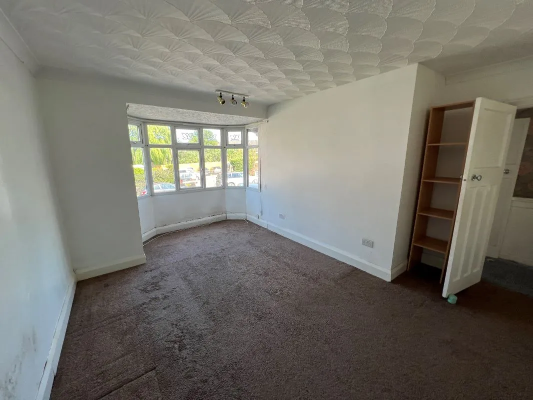 Swadlincote, Derbyshire, DE11 9BG - Online Auctions