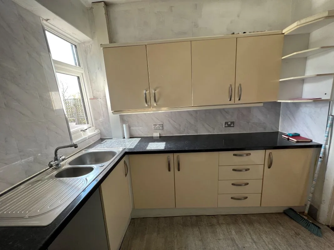 Swadlincote, Derbyshire, DE11 9BG - Online Auctions