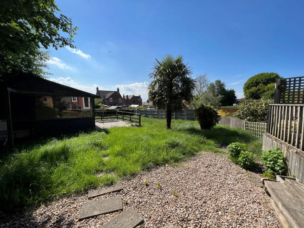 Swadlincote, Derbyshire, DE11 9BG - Online Auctions