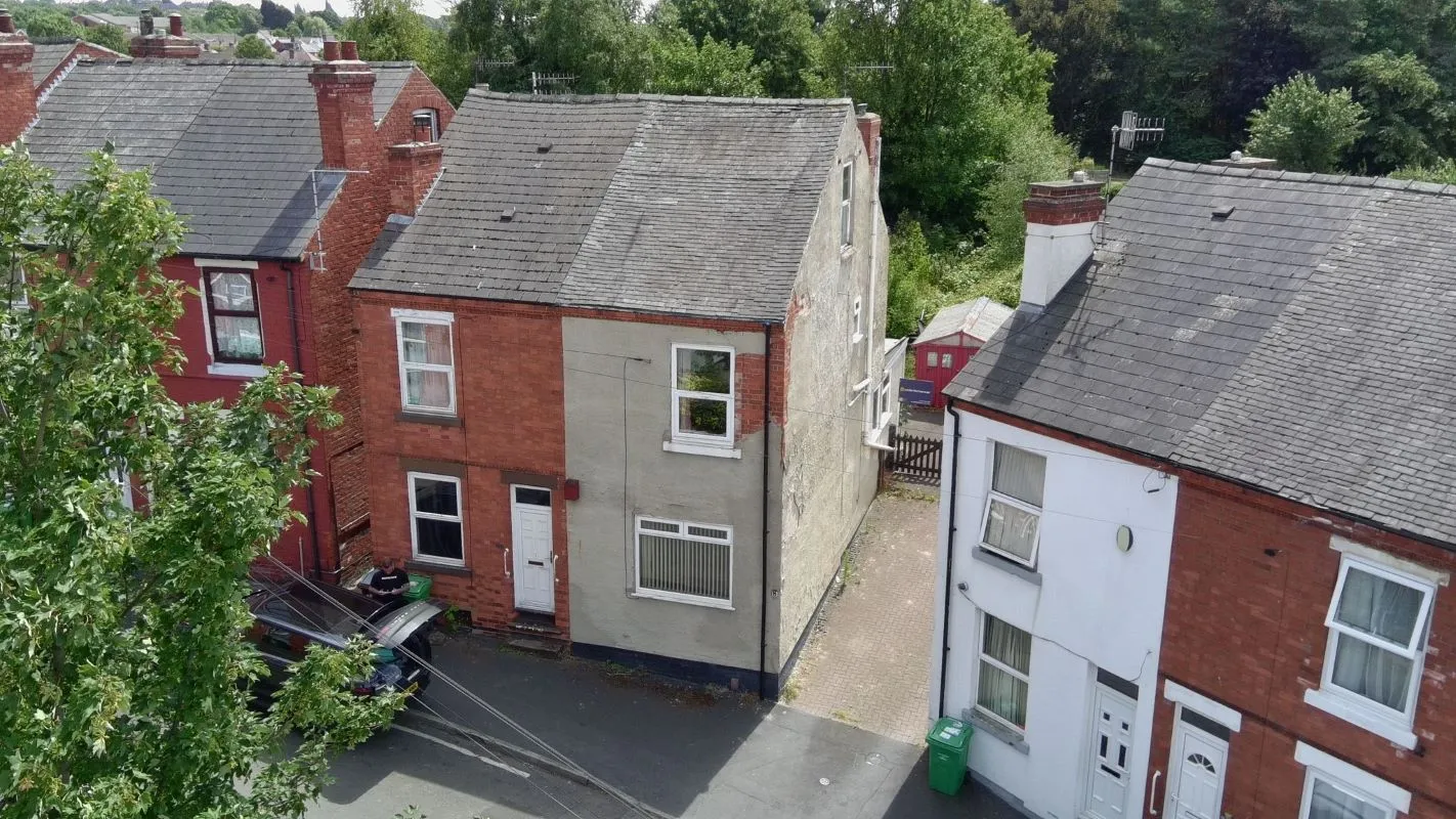 Nottingham, Nottinghamshire, NG6 9HF - Online Auctions