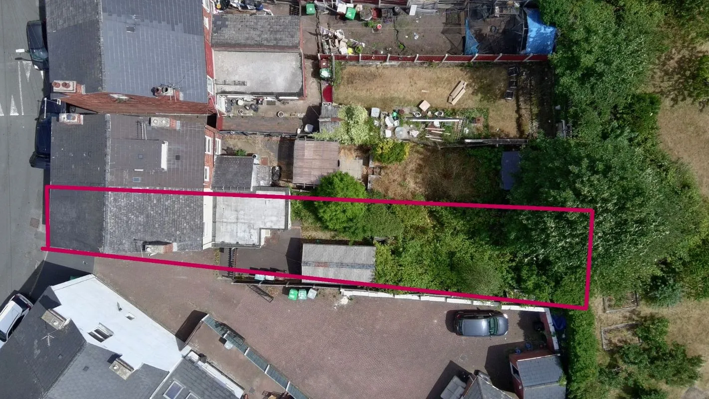 Nottingham, Nottinghamshire, NG6 9HF - Online Auctions