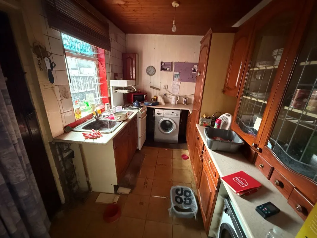 Mansfield, Nottinghamshire, NG18 2PS - Online Auctions