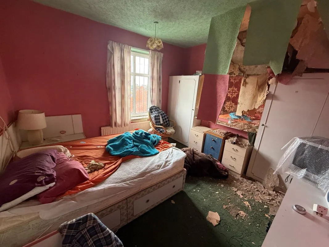 Mansfield, Nottinghamshire, NG18 2PS - Online Auctions
