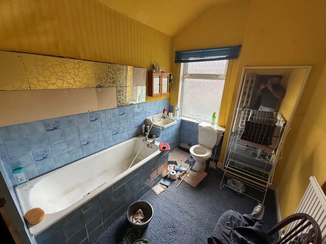 Mansfield, Nottinghamshire, NG18 2PS - Online Auctions