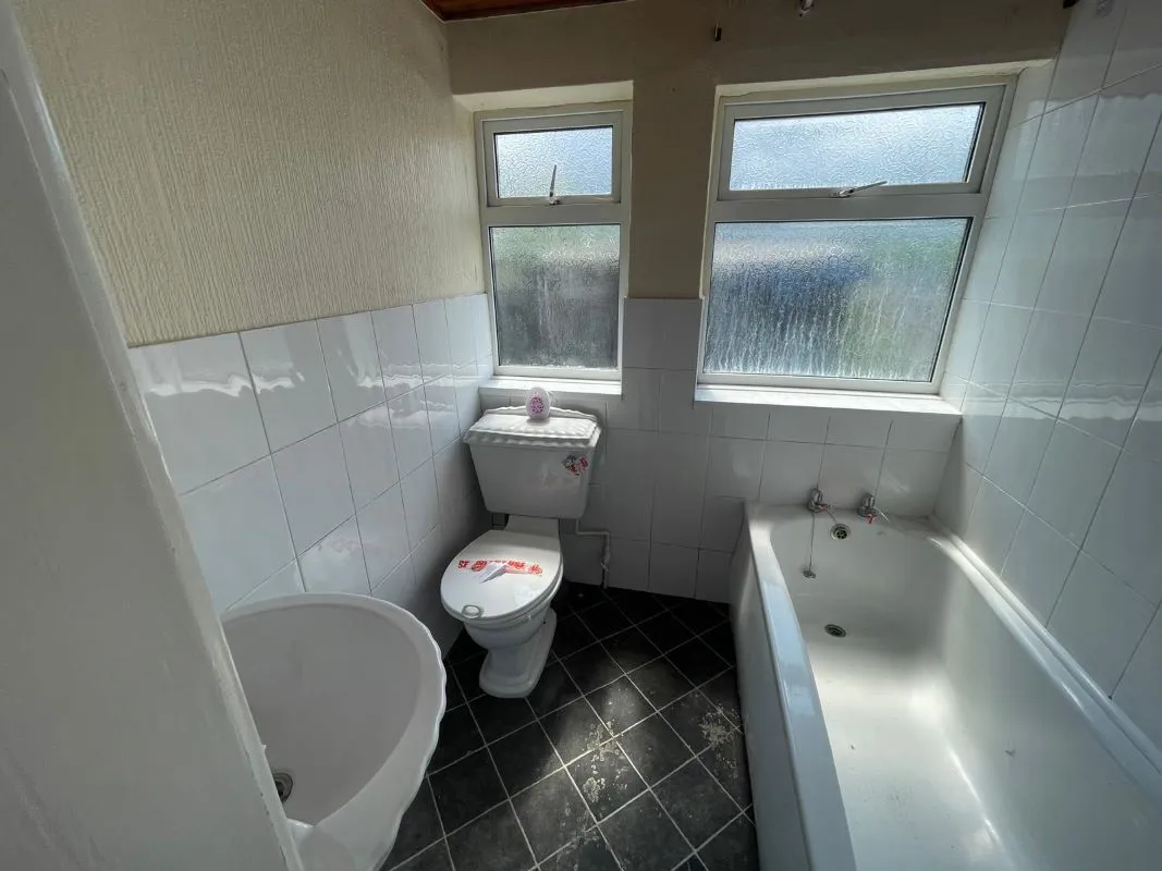 57 Main Road, Underwood, Nottinghamshire, NG16 5GP - Online Auctions