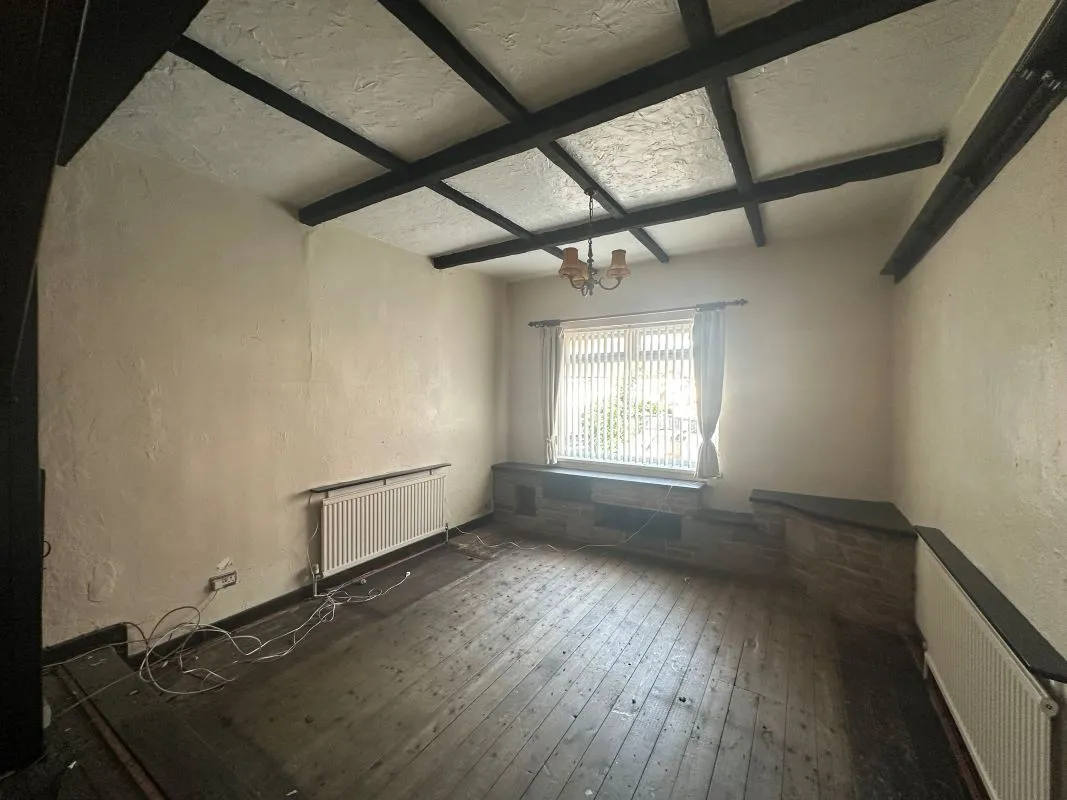 Nottingham, Nottinghamshire, NG6 9HF - Online Auctions