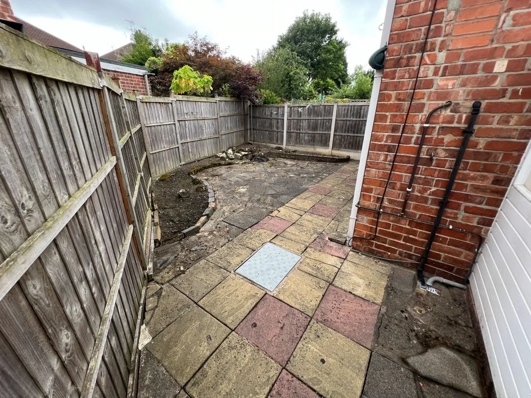 Nottingham, Nottinghamshire, NG8 2DE - Online Auctions