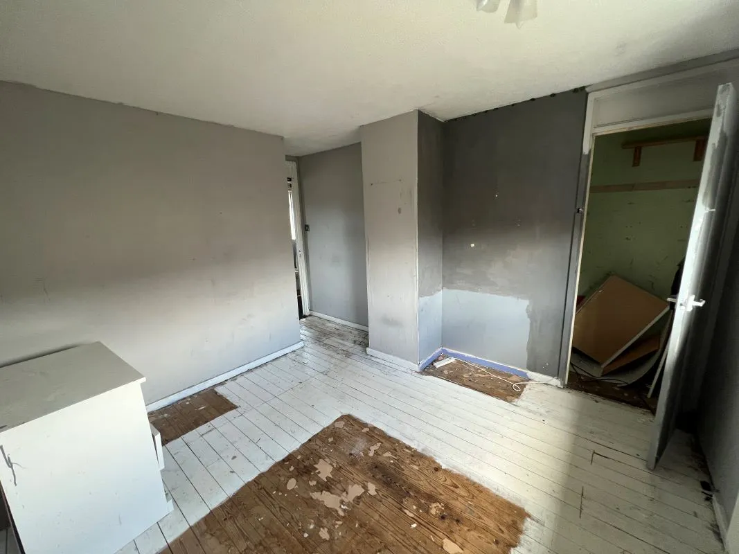 Carlton-In-Lindrick, Worksop, Nottinghamshire, S81 9HZ - Online Auctions