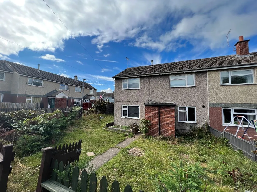 Carlton-In-Lindrick, Worksop, Nottinghamshire, S81 9HZ - Online Auctions