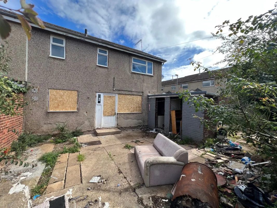 Carlton-In-Lindrick, Worksop, Nottinghamshire, S81 9HZ - Online Auctions