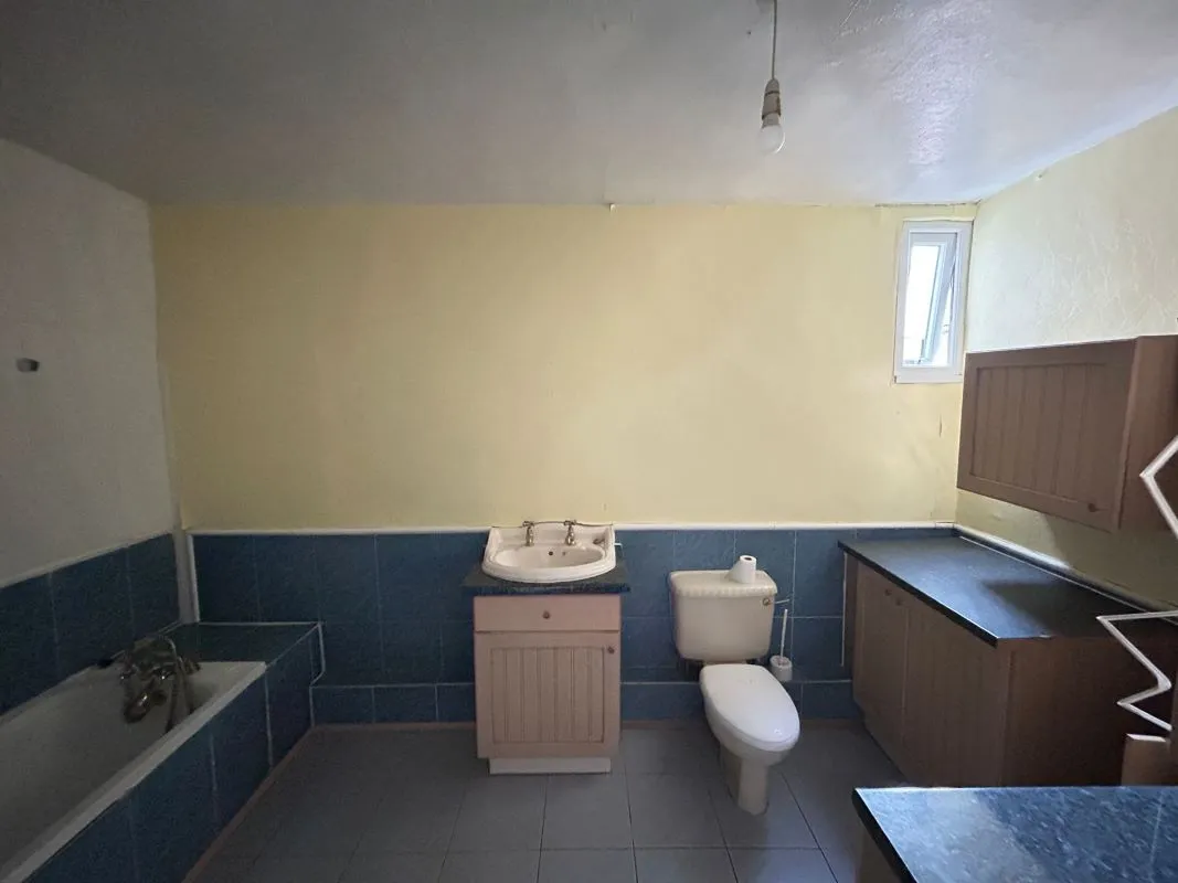 Retford, Nottinghamshire, DN22 6JB - Online Auctions