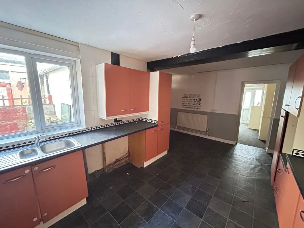 Retford, Nottinghamshire, DN22 6JB - Online Auctions