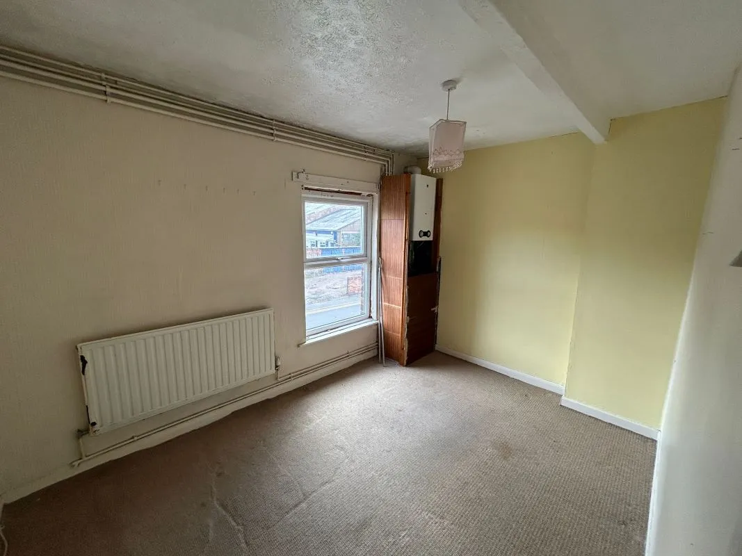 Retford, Nottinghamshire, DN22 6JB - Online Auctions