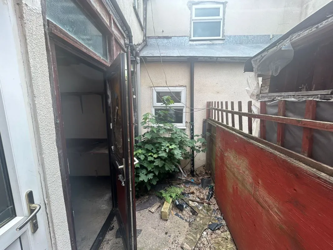 Retford, Nottinghamshire, DN22 6JB - Online Auctions