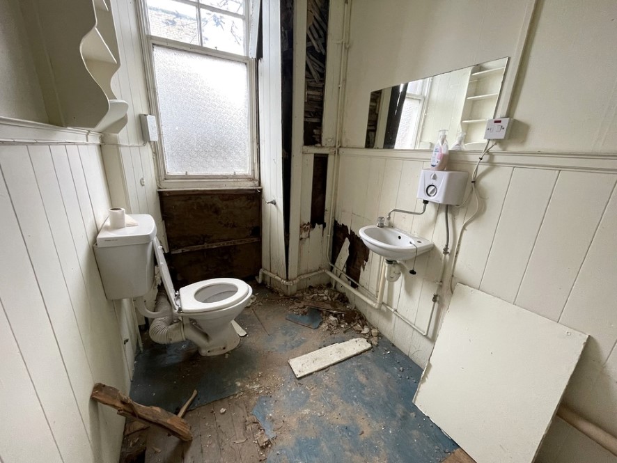 Property for Auction in Scotland - 116 - 122 High Street, Ayr, South Ayrshire KA7 1PQ