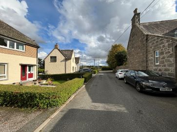 Property for Auction in Scotland - 4 Glenwood Cottages, Midmar, Inverurie, Aberdeenshire AB51 7PQ