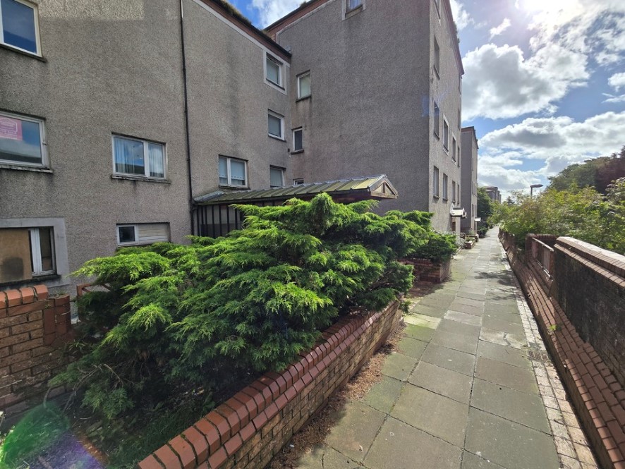 Property for Auction in Scotland - 217 Greenrigg Road, Cumbernauld, Glasgow G67 2QD