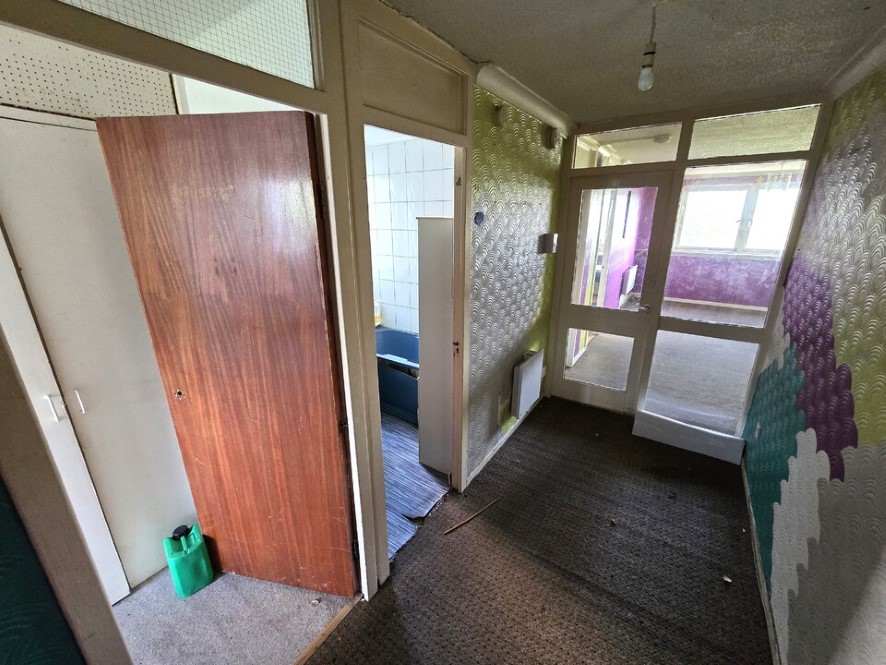 Property for Auction in Scotland - 217 Greenrigg Road, Cumbernauld, Glasgow G67 2QD