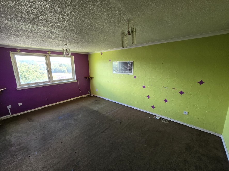 Property for Auction in Scotland - 217 Greenrigg Road, Cumbernauld, Glasgow G67 2QD
