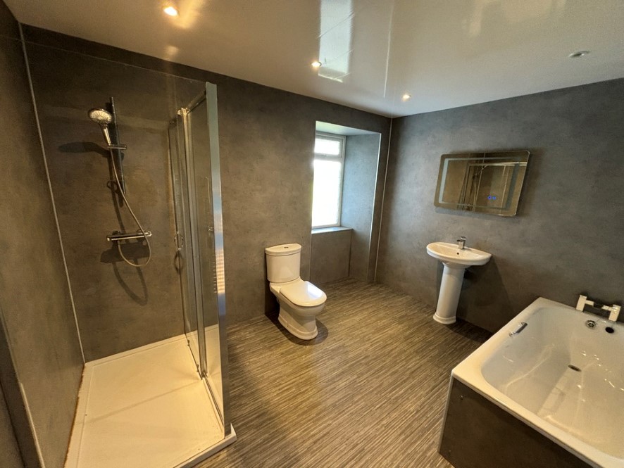Property for Auction in Scotland - Roughside Farm, New Cumnock, Cumnock, Ayrshire KA18 4NT