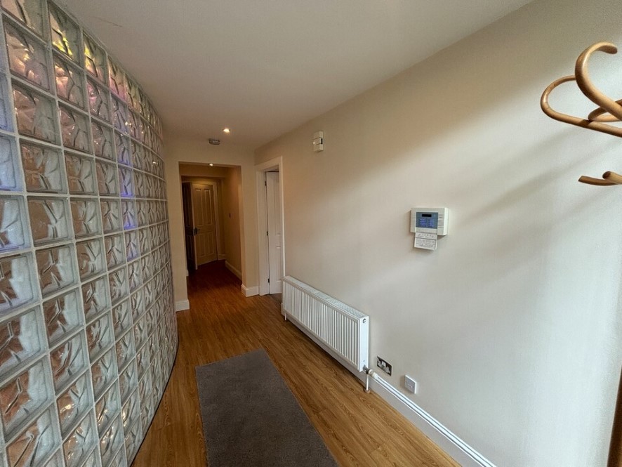 Property for Auction in Scotland - 16 Bon Accord Square, Aberdeen, Aberdeenshire AB11 6DJ