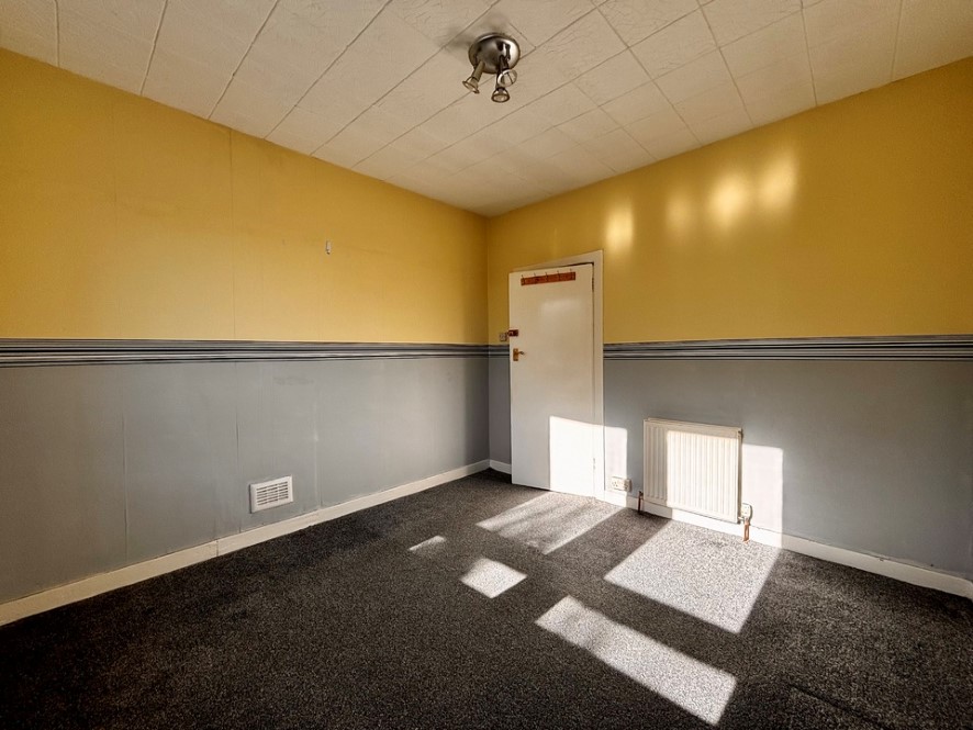 Property for Auction in Scotland - Flat E, 21 Park Road, Aberdeen, Aberdeenshire AB24 5NY