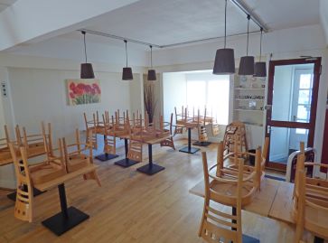 Property for Auction in Scotland - Pips Coffee House, 21-23 Ancaster Square, Callander, Perthshire FK17 8BL