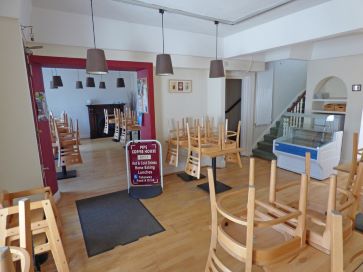 Property for Auction in Scotland - Pips Coffee House, 21-23 Ancaster Square, Callander, Perthshire FK17 8BL