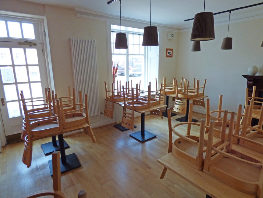 Property for Auction in Scotland - Pips Coffee House, 21-23 Ancaster Square, Callander, Perthshire FK17 8BL