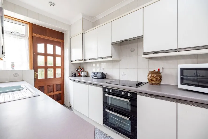 Property for Auction in Scotland - 35 Great Southern Road, Aberdeen, Aberdeenshire AB11 7XY