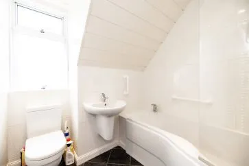 Property for Auction in Scotland - 35 Great Southern Road, Aberdeen, Aberdeenshire AB11 7XY