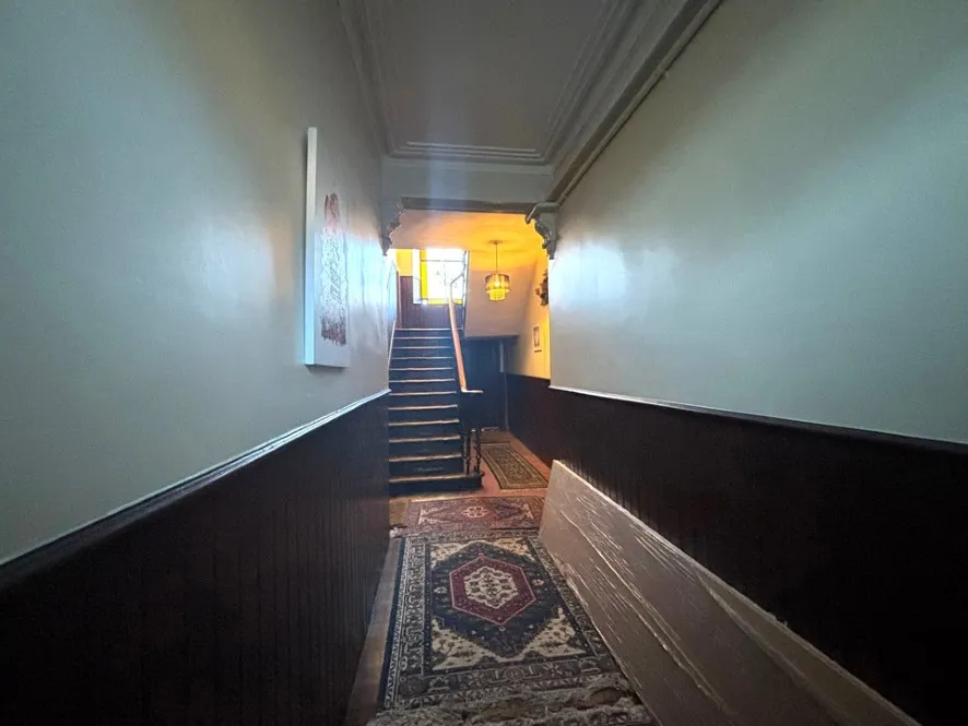 Property for Auction in Scotland - 204 Union Grove, Attic Floor Left, Aberdeen, Aberdeenshire AB10 6SS