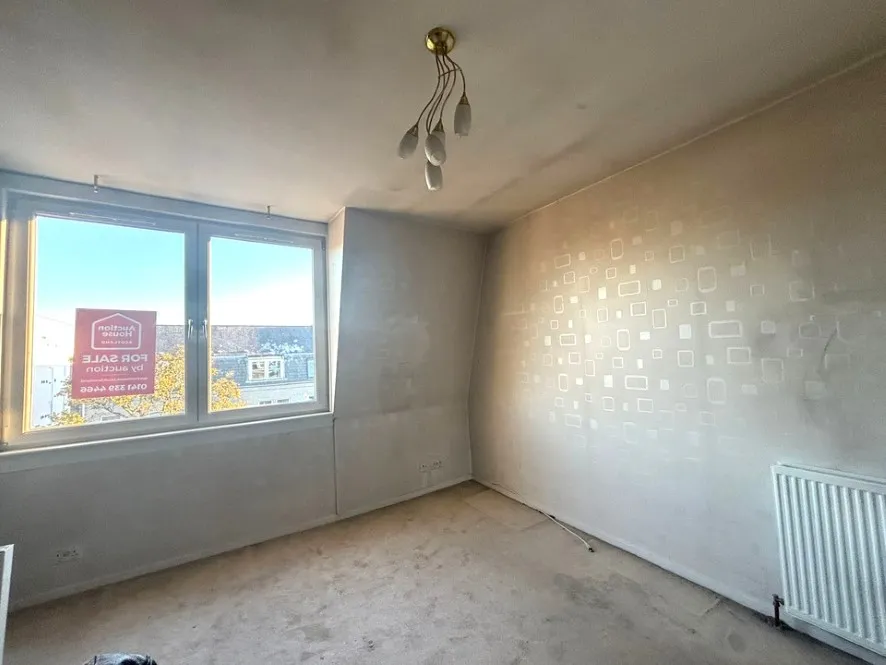 Property for Auction in Scotland - 204 Union Grove, Attic Floor Left, Aberdeen, Aberdeenshire AB10 6SS