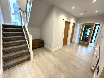 Property for Auction in Scotland - 5 Birch Grove View, Newton Mearns, Glasgow G77 6NJ
