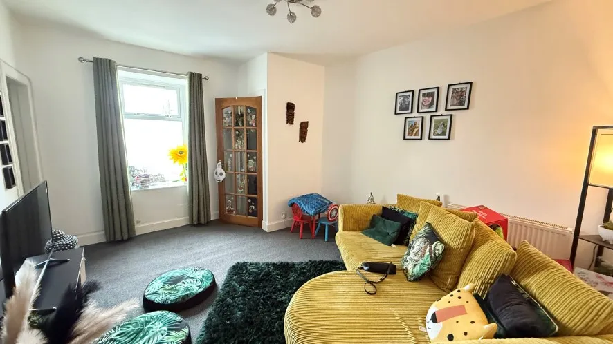 Property for Auction in Scotland - 80 Dundee Loan, Forfar, Angus DD8 1EB