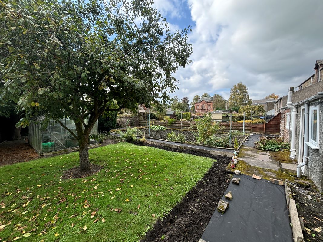 Dovecot Park, Selkirk, Selkirkshire, TD7 4ES - Online Auctions