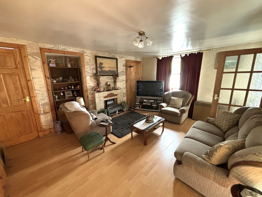 Dovecot Park, Selkirk, Selkirkshire, TD7 4ES - Online Auctions