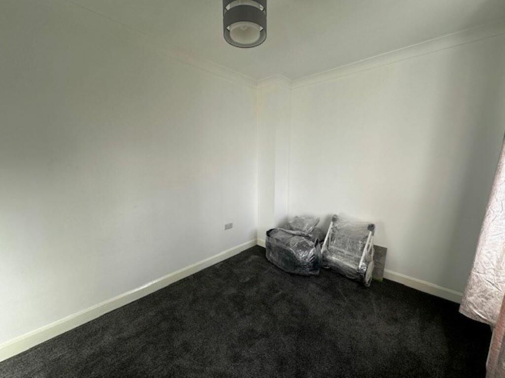 North Avenue, South Elmsall, Pontefract, West Yorkshire, WF9 2HD - Online Auctions